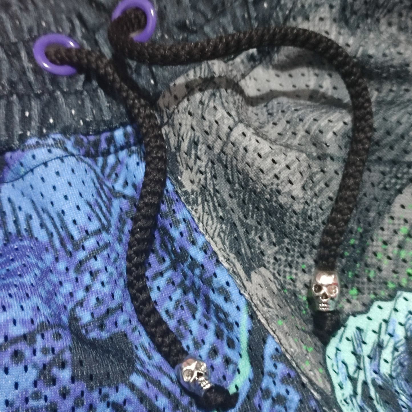 Horns (mesh short)